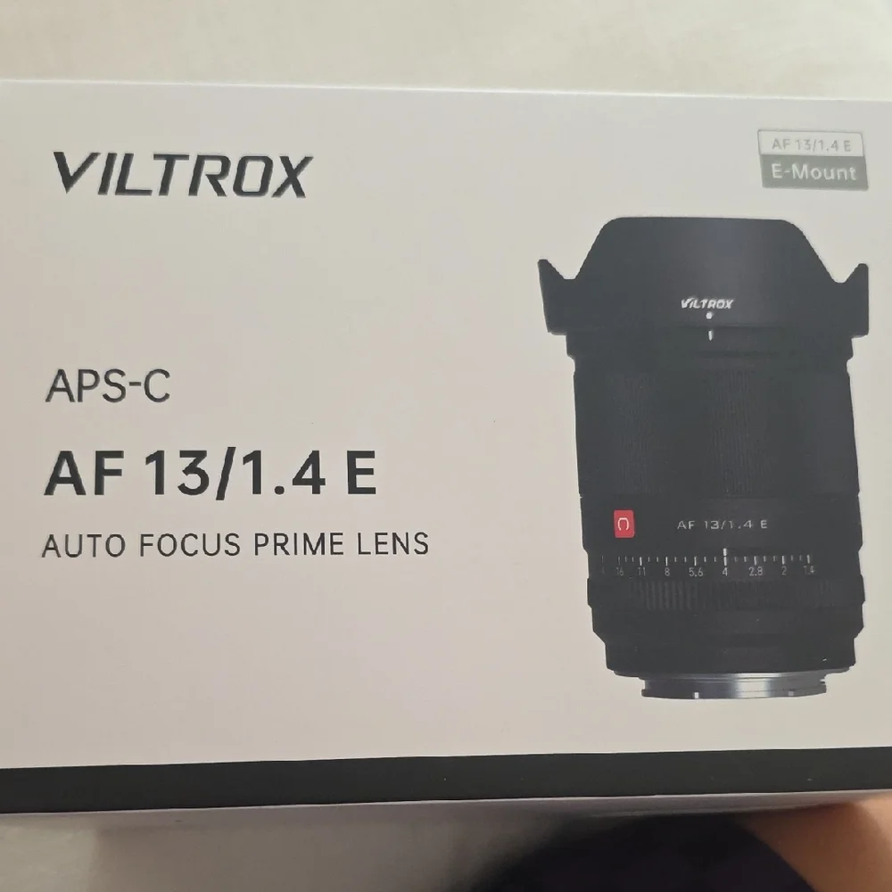 Black AF 13/1.4 E-Mount Prime Lens